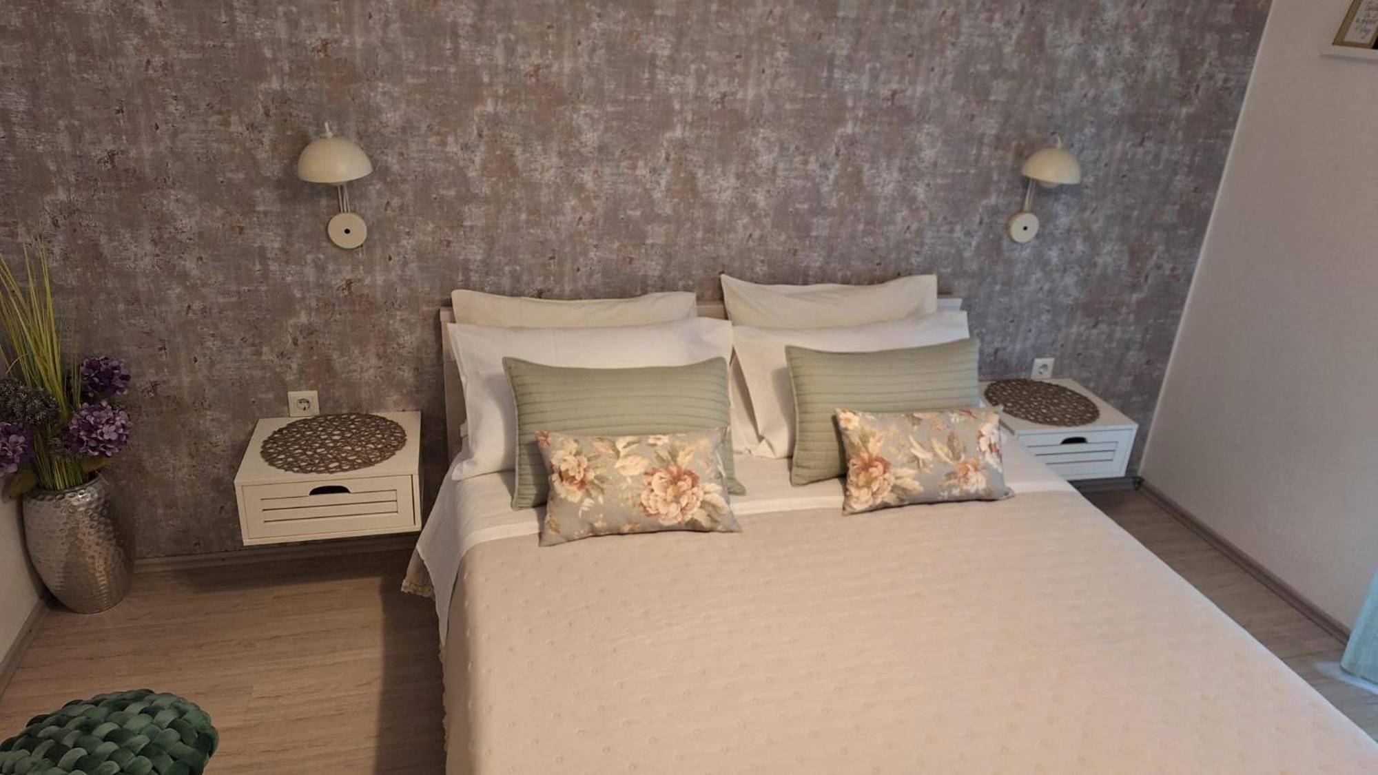 Apartments Teo 1 Хвар Экстерьер фото