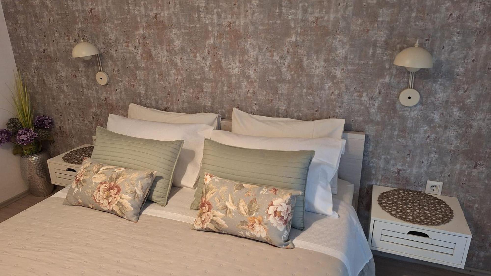 Apartments Teo 1 Хвар Экстерьер фото