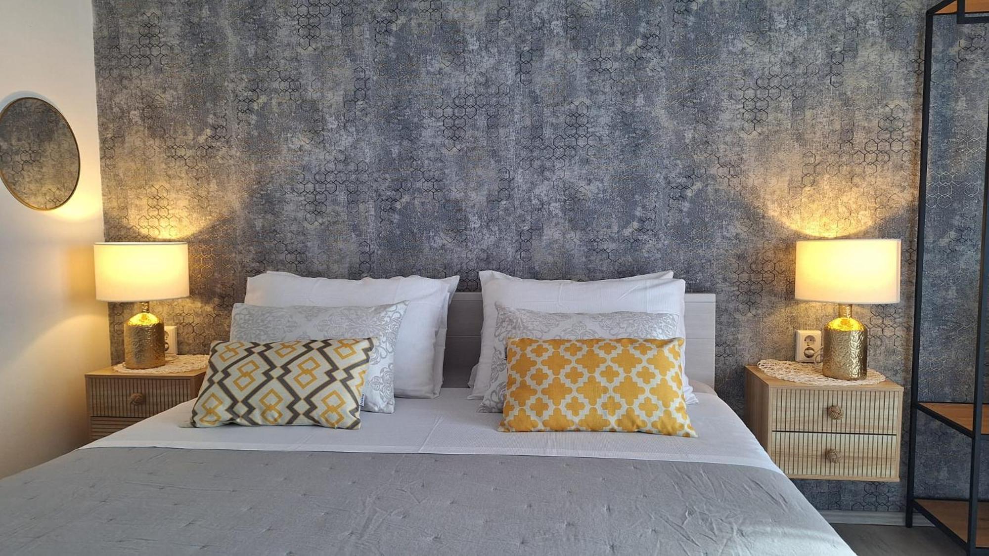 Apartments Teo 1 Хвар Экстерьер фото